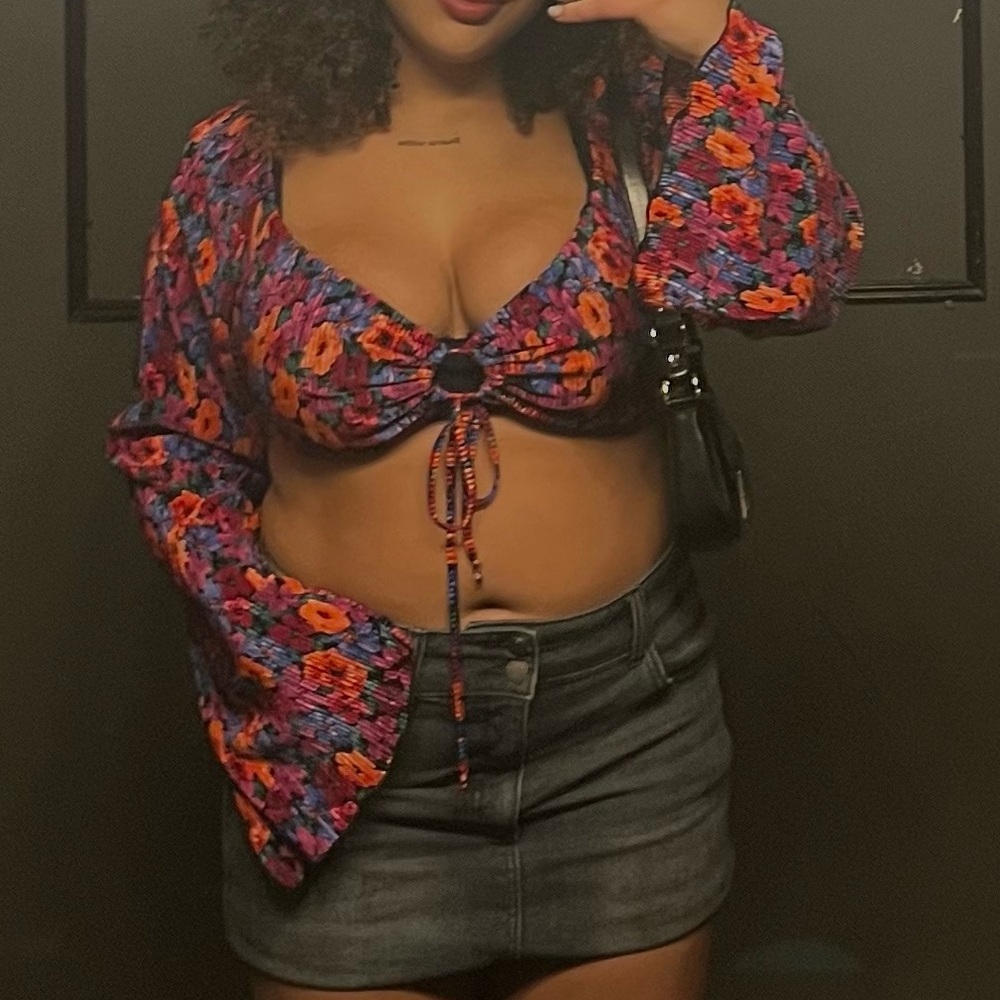 Floral Long Sleeve Crop Blouse